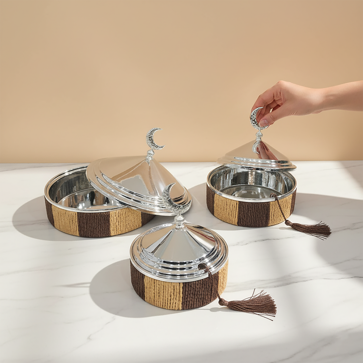 طقم مكون من 3 أطباق حلا مع أغطية رمضانية