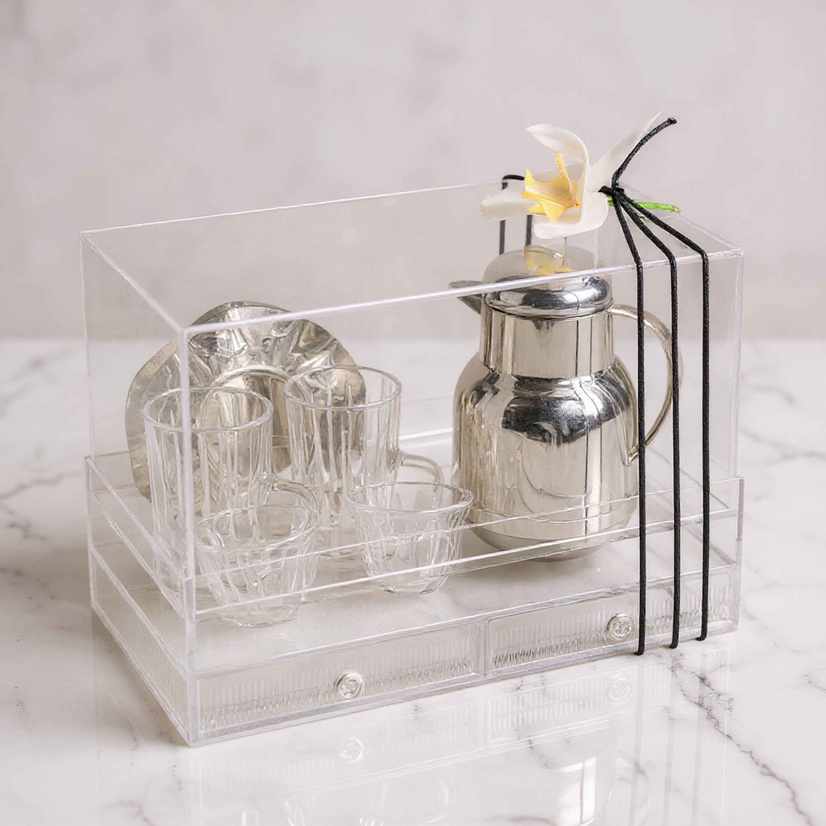 طقم الشاي والقهوة مع مطارة وبوكس أكريليك