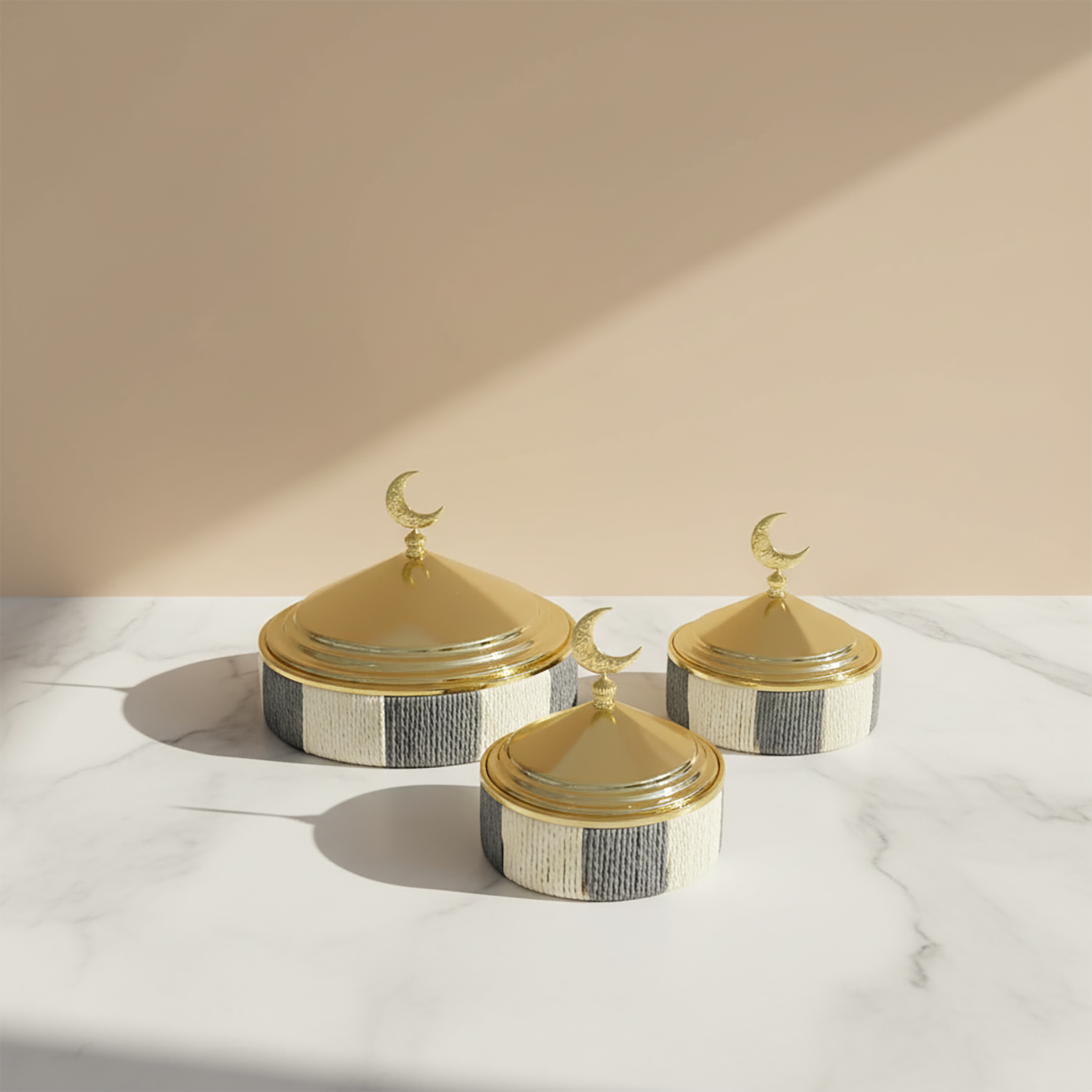 طقم مكون من 3 أطباق حلا مع أغطية رمضانية