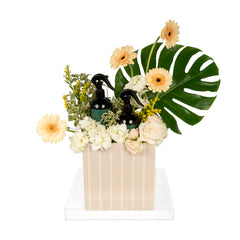 تنسيق ورد أنيق مع مرشين عطريين للمنزل