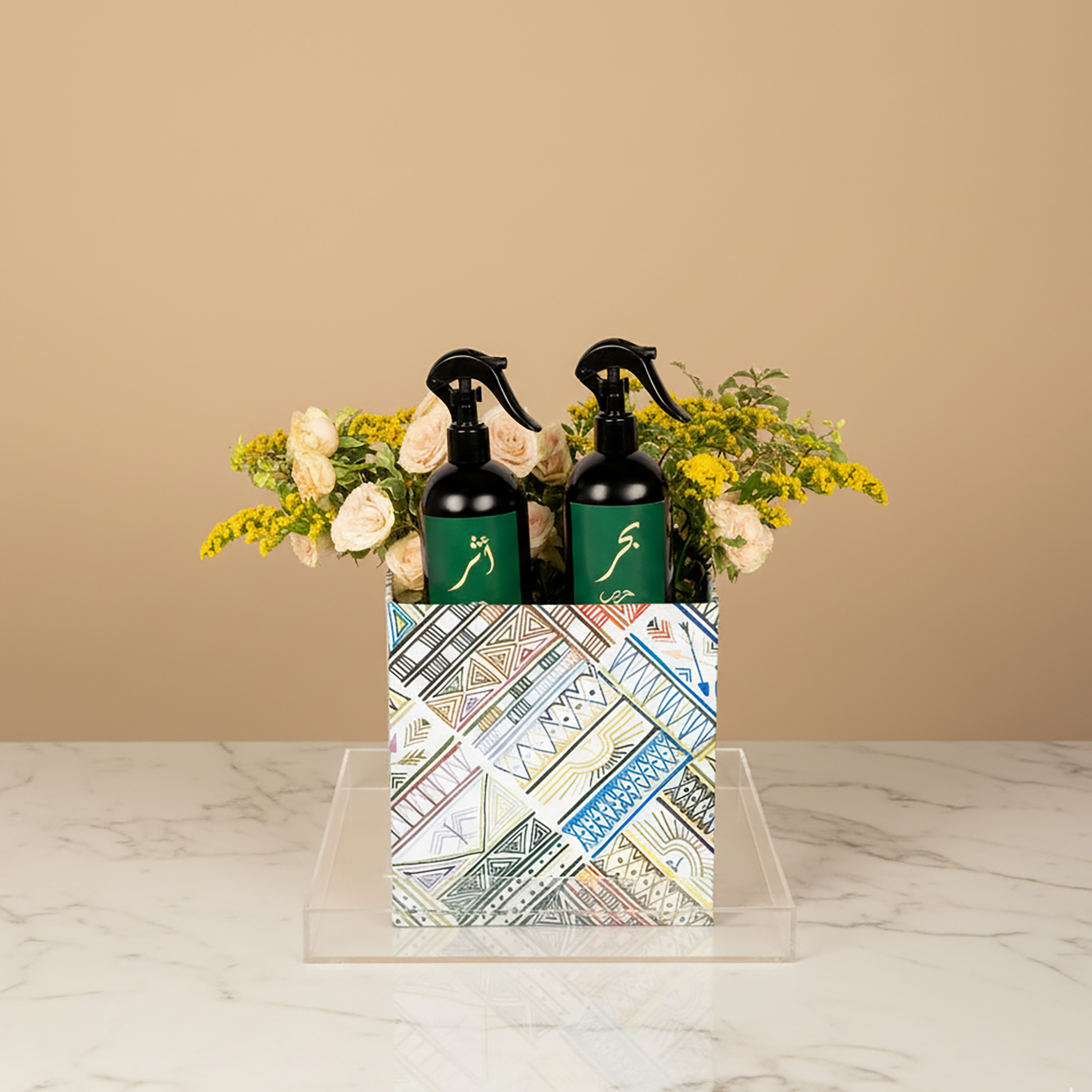 باقة زهور أنيقة مع مرشين عطريين للمنزل