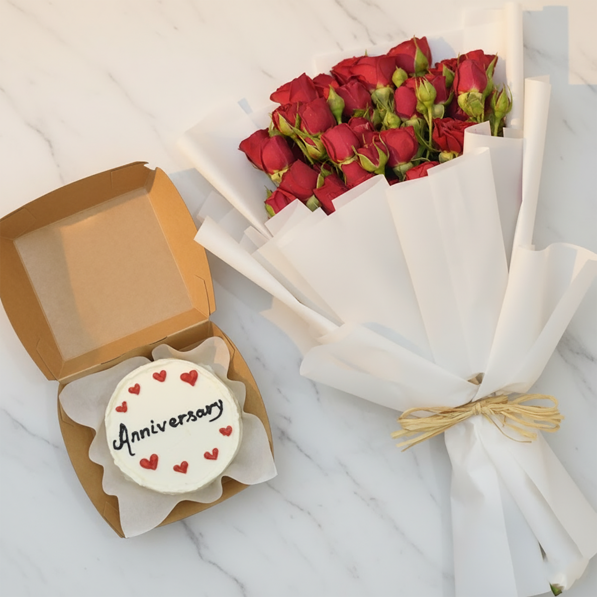 بوكيه ورد مع كيك