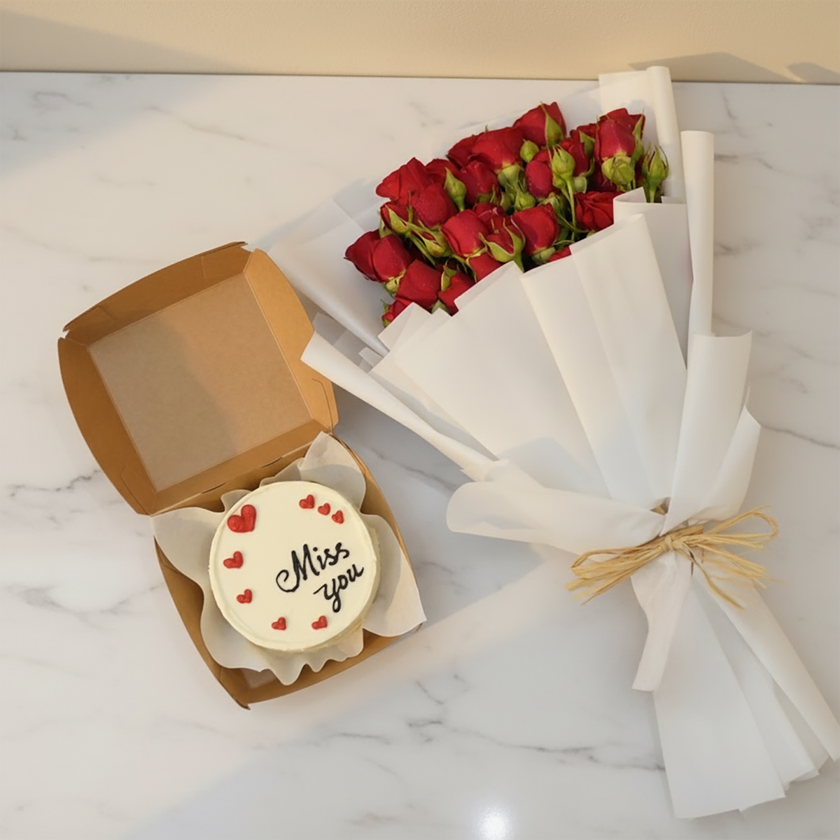 بوكيه ورد مع كيك