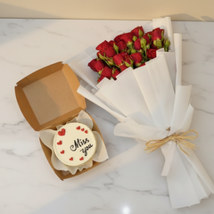 بوكيه ورد مع كيك